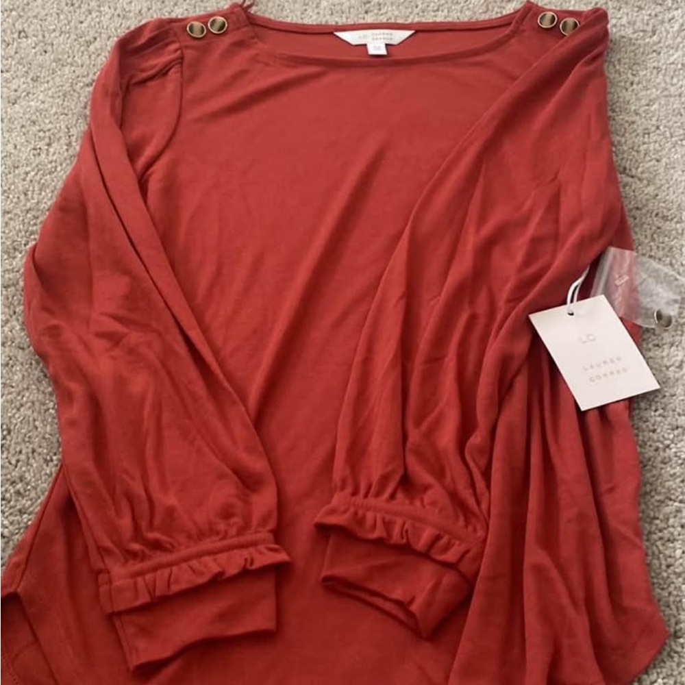 Women's Rust Top with Button Detail